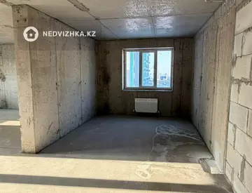 2-комнатная квартира, этаж 2 из 12, 60 м²