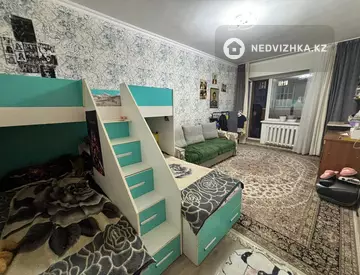 3-комнатная квартира, этаж 10 из 13, 104 м²