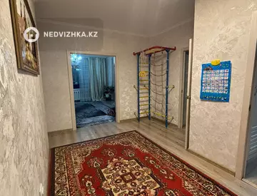 3-комнатная квартира, этаж 10 из 13, 104 м²