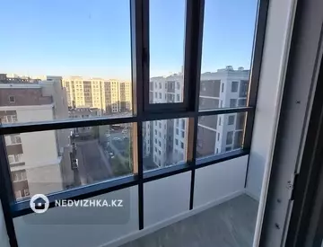 2-комнатная квартира, этаж 10 из 12, 65 м², На длительный срок