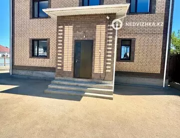 7-комнатный дом, 11 соток, 370 м²
