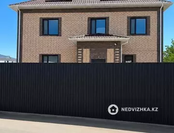 7-комнатный дом, 11 соток, 370 м²