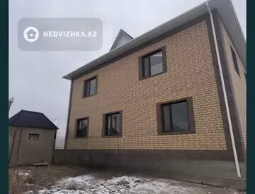 7-комнатный дом, 11 соток, 370 м²