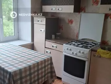 2-комнатная квартира, этаж 2 из 2, 49 м², На длительный срок