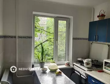 3-комнатная квартира, этаж 2 из 5, 65 м²