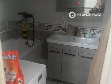 1-комнатная квартира, этаж 4 из 5, 42 м²