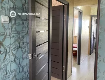 3-комнатная квартира, этаж 4 из 4, 63 м²
