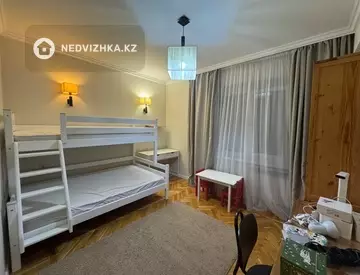 3-комнатная квартира, этаж 2 из 5, 63 м²