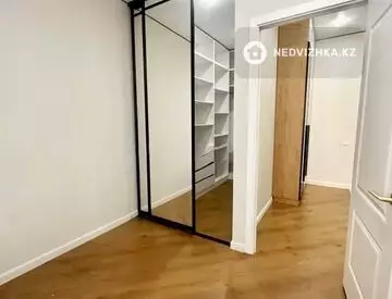 2-комнатная квартира, этаж 11 из 13, 55 м²