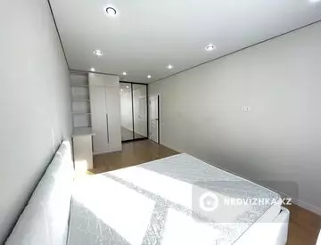 2-комнатная квартира, этаж 11 из 13, 55 м²