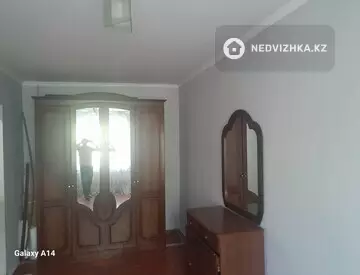2-комнатная квартира, этаж 2 из 2, 60 м², На длительный срок