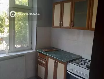 2-комнатная квартира, этаж 2 из 2, 60 м², На длительный срок