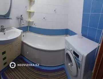 2-комнатная квартира, этаж 4 из 5, 52 м², На длительный срок