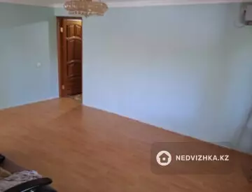 3-комнатная квартира, этаж 2 из 4, 69 м²