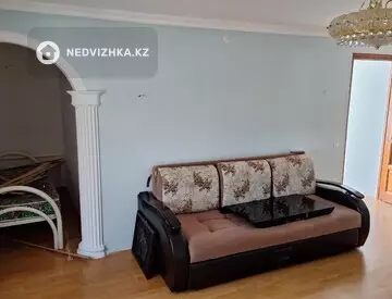3-комнатная квартира, этаж 2 из 4, 69 м²