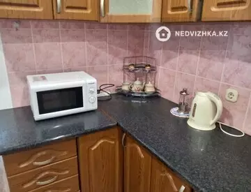 2-комнатная квартира, этаж 8 из 9, 48 м²