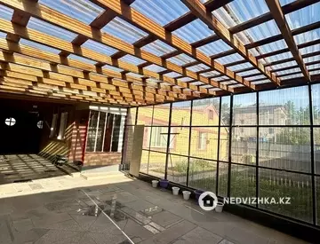 4-комнатный дом, 8 соток, 90 м²