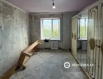 3-комнатная квартира, этаж 4 из 5, 64 м²