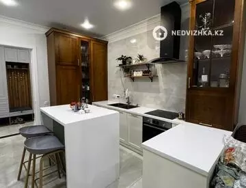 3-комнатная квартира, этаж 2 из 8, 120 м²
