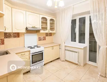 2-комнатная квартира, этаж 8 из 9, 67 м²