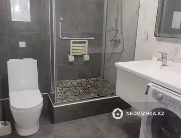 2-комнатная квартира, этаж 3 из 23, 72 м², На длительный срок