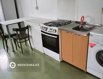 2-комнатная квартира, этаж 2 из 2, 50 м², На длительный срок