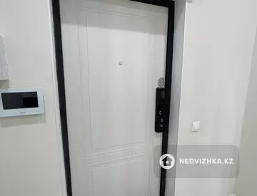 1-комнатная квартира, этаж 14 из 15, 50 м²