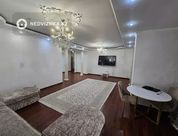 3-комнатная квартира, этаж 15 из 17, 150 м²