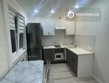 1-комнатная квартира, этаж 3 из 5, 36 м², Посуточно