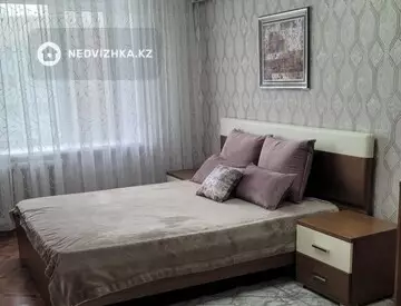 2-комнатная квартира, этаж 4 из 6, 60 м², На длительный срок