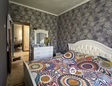 4-комнатная квартира, этаж 5 из 5, 76 м²