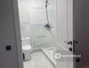 1-комнатная квартира, этаж 1 из 16, 38 м²