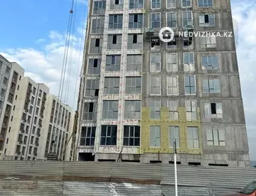 1-комнатная квартира, этаж 2 из 9, 39 м²