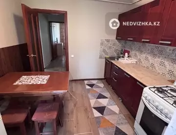 2-комнатная квартира, этаж 2 из 5, 50 м², На длительный срок