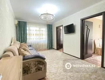 4-комнатная квартира, этаж 5 из 5, 62 м²