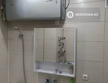 1-комнатная квартира, этаж 4 из 5, 36 м², На длительный срок