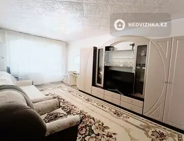 3-комнатная квартира, этаж 3 из 4, 60 м²