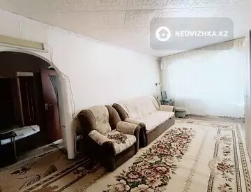 3-комнатная квартира, этаж 3 из 4, 60 м²