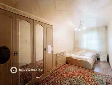 3-комнатная квартира, этаж 3 из 4, 60 м²