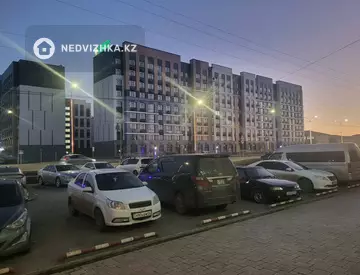2-комнатная квартира, этаж 8 из 9, 67 м²