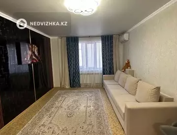 1-комнатная квартира, этаж 5 из 10, 42 м²