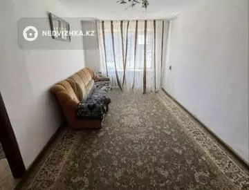 3-комнатная квартира, этаж 4 из 5, 61 м²