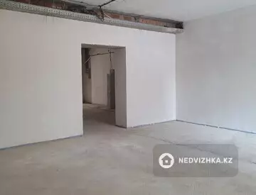 Помещение, этаж 1 из 10, 90 м², На длительный срок