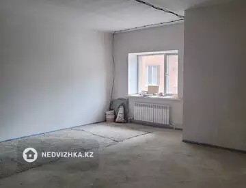 Помещение, этаж 1 из 10, 90 м², На длительный срок