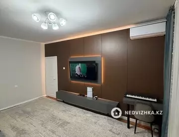 3-комнатная квартира, этаж 9 из 9, 80 м²