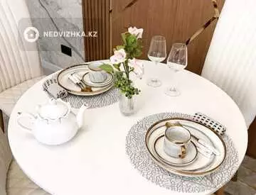 2-комнатная квартира, этаж 12 из 16, 50 м², Посуточно