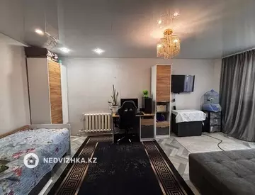 1-комнатная квартира, этаж 5 из 5, 30 м²