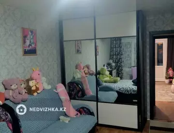 2-комнатная квартира, этаж 4 из 5, 48 м²