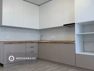 1-комнатная квартира, этаж 22 из 22, 43 м²