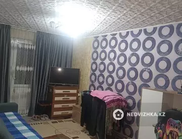 2-комнатная квартира, этаж 3 из 4, 40 м²